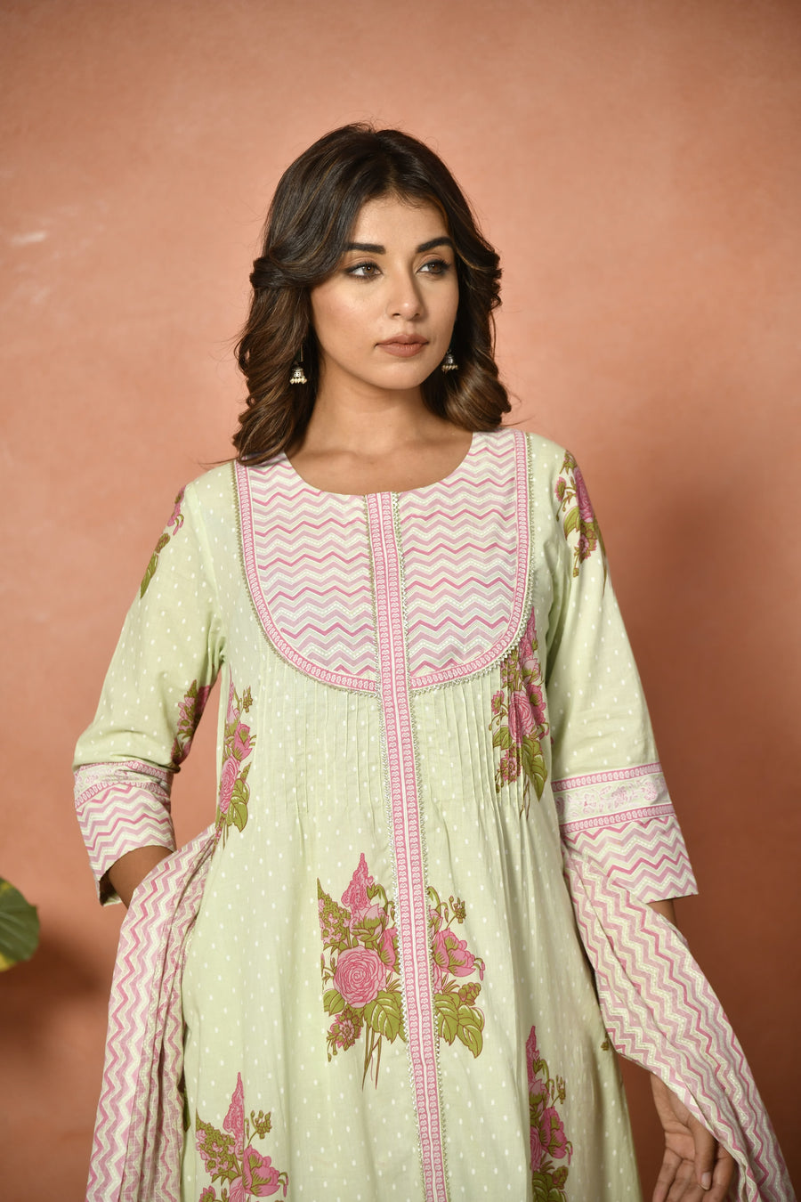 Pista green festive embroidered cotton suit set - close-up detail - EKOHUM