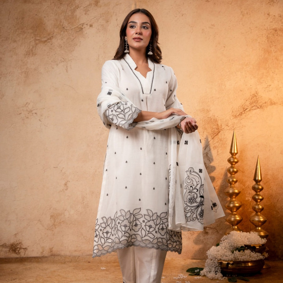 White Kota Doria Suit Set with Aplique & Thread Embroidery