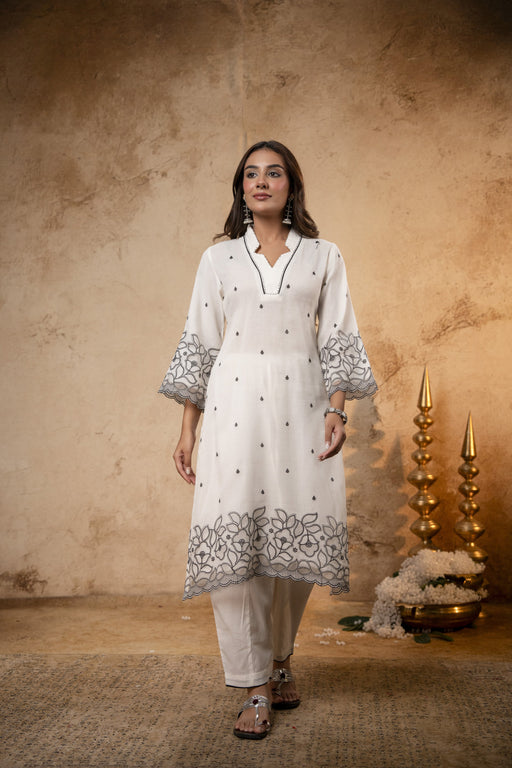 White Kota Doria Suit Set with Aplique & Thread Embroidery