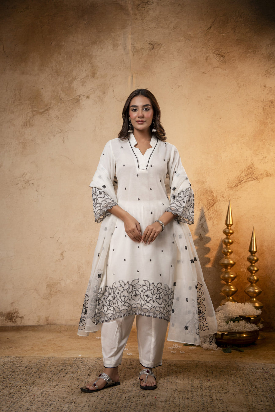 White Kota Doria Suit Set with Aplique & Thread Embroidery