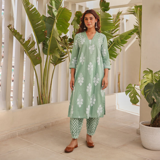 Green Chunakhari Printed Cotton Kurta Set with Lace & Bead Work