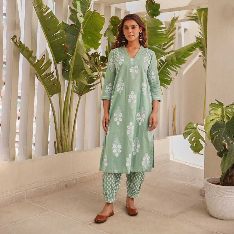 Green Chunakhari Printed Cotton Kurta Set with Lace & Bead Work