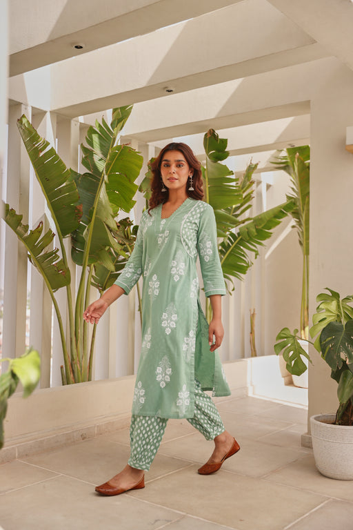 Green Chunakhari Printed Cotton Kurta Set with Lace & Bead Work