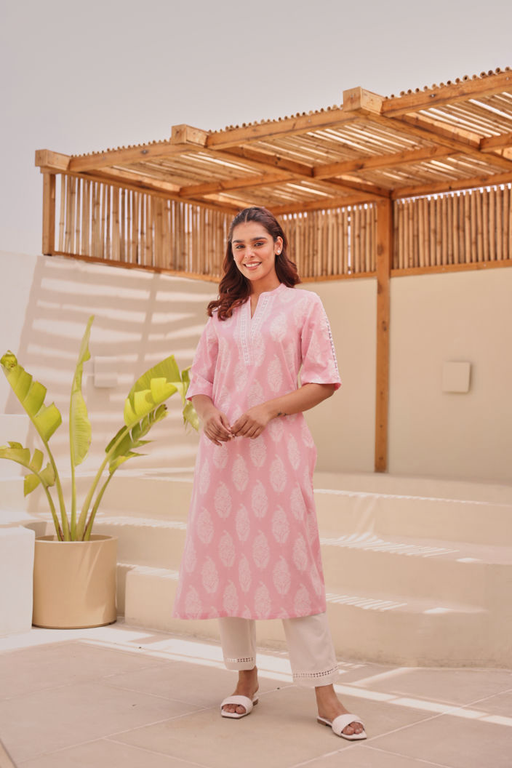 Pink Paisley Printed Cotton Kurta With Lace Detail