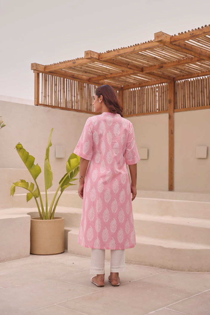 Pink Paisley Printed Cotton Kurta With Lace Detail