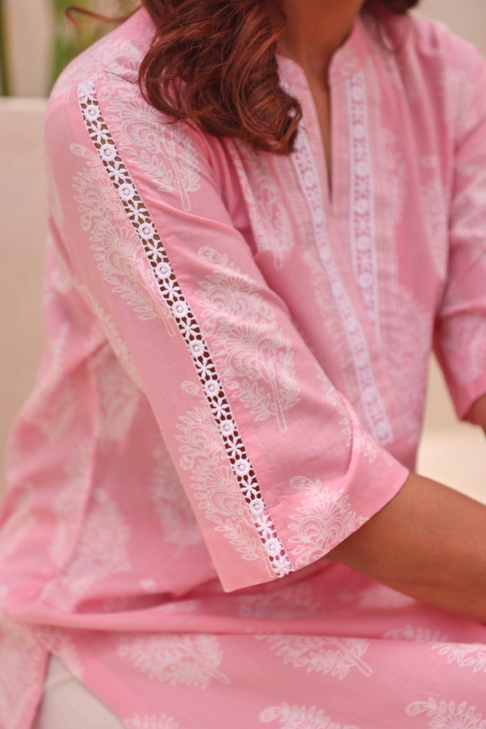 Pink Paisley Printed Cotton Kurta With Lace Detail
