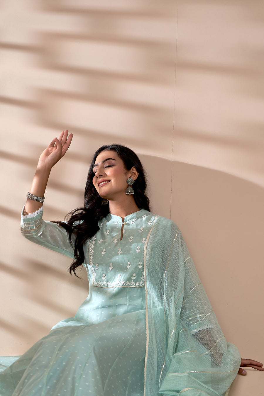 Sea Green Chanderi Thread Aari Embroidered Kalidaar Dupatta Set
