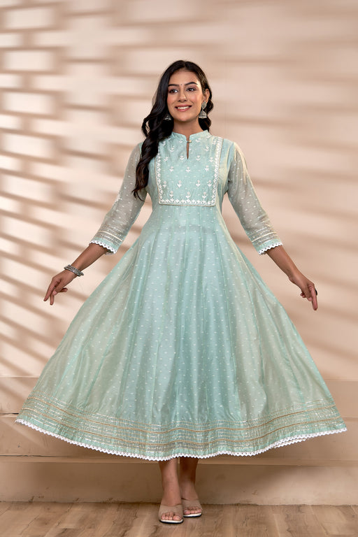 Sea Green Chanderi Thread Aari Embroidered Kalidaar Dupatta Set