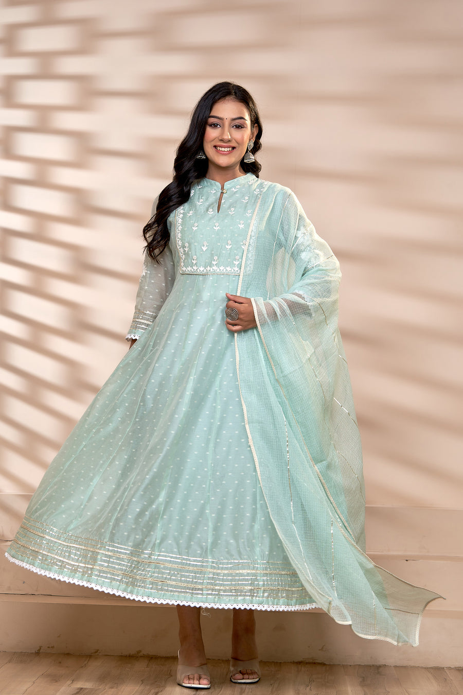 Sea Green Chanderi Thread Aari Embroidered Kalidaar Dupatta Set