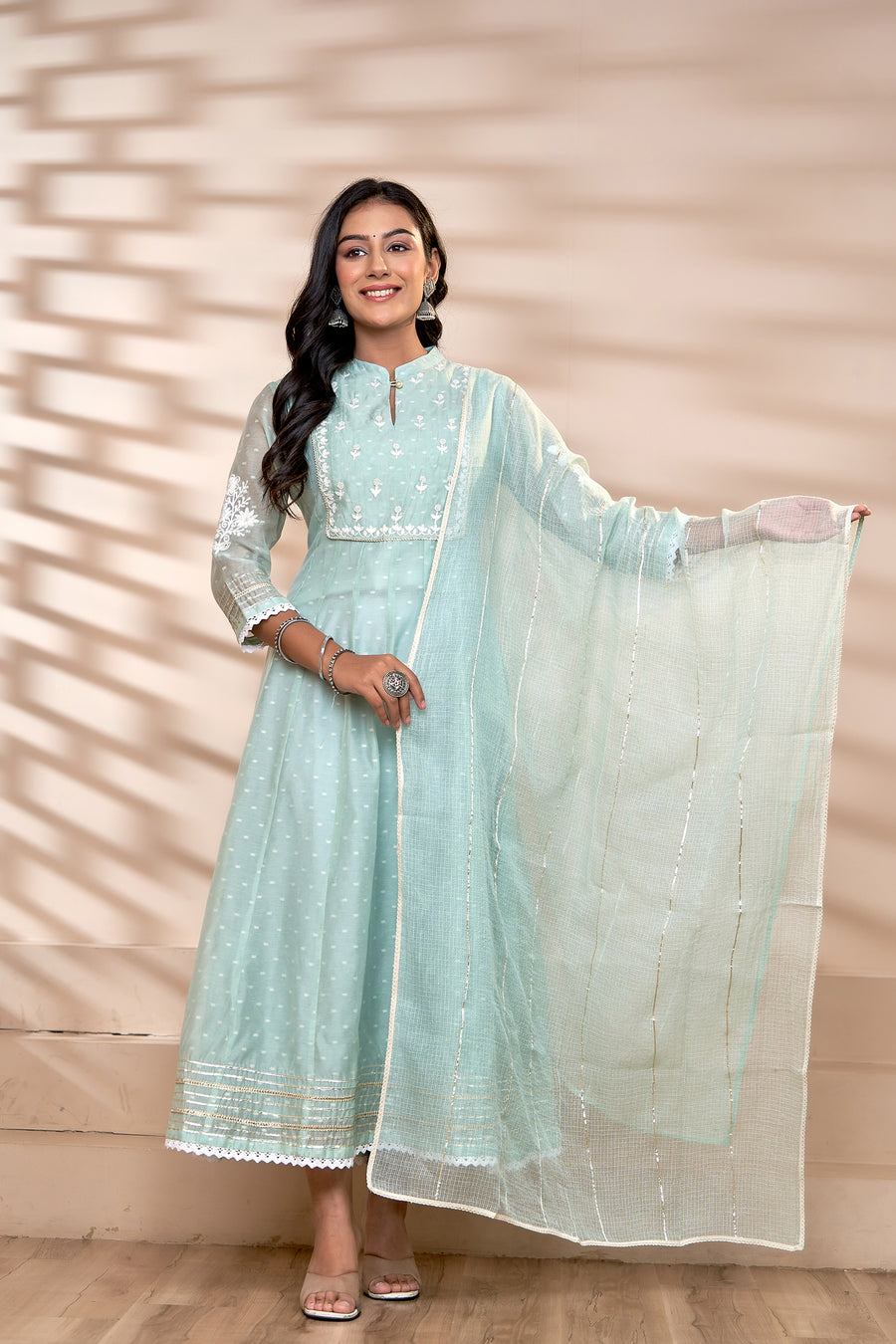 Sea Green Chanderi Thread Aari Embroidered Kalidaar Dupatta Set