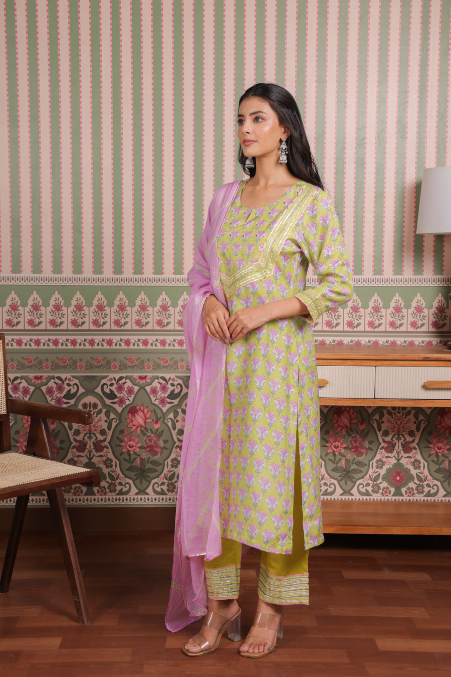Green Printed Muslin Gota Patti Zari Embroidered Suit Set