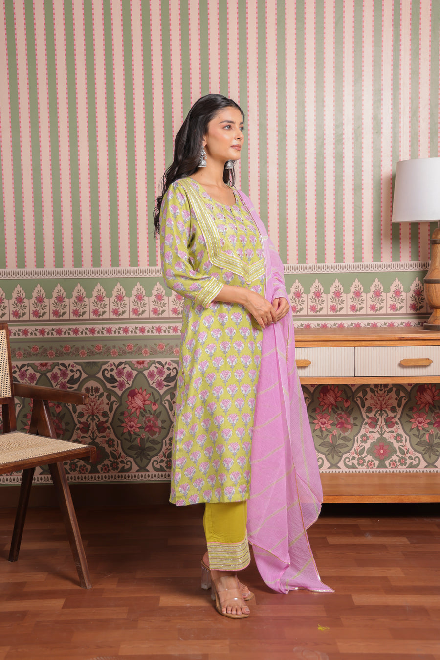 Green Printed Muslin Gota Patti Zari Embroidered Suit Set