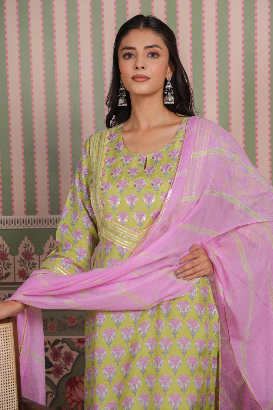 Green Printed Muslin Gota Patti Zari Embroidered Suit Set