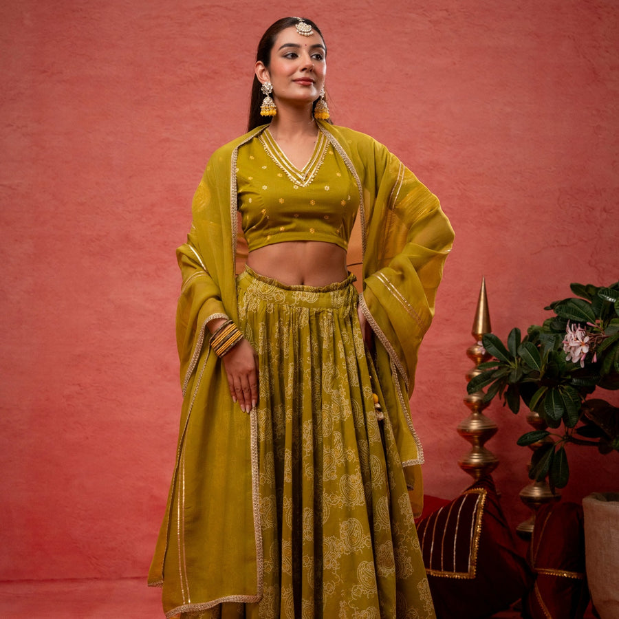 Green Cotton Skirt Set with Gota Patti Lace Work & Organza Dupatta