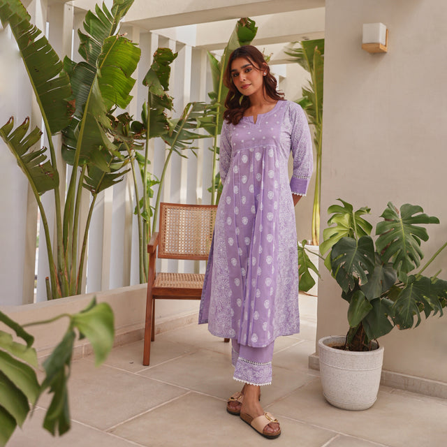 Lavender Chunakhari Printed Cotton Kurta Set with Lace & Pearl Work
