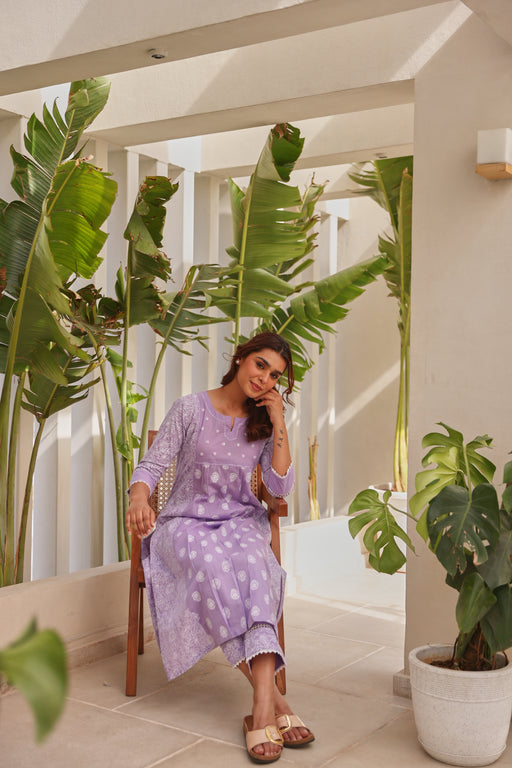 Lavender Chunakhari Printed Cotton Kurta Set with Lace & Pearl Work
