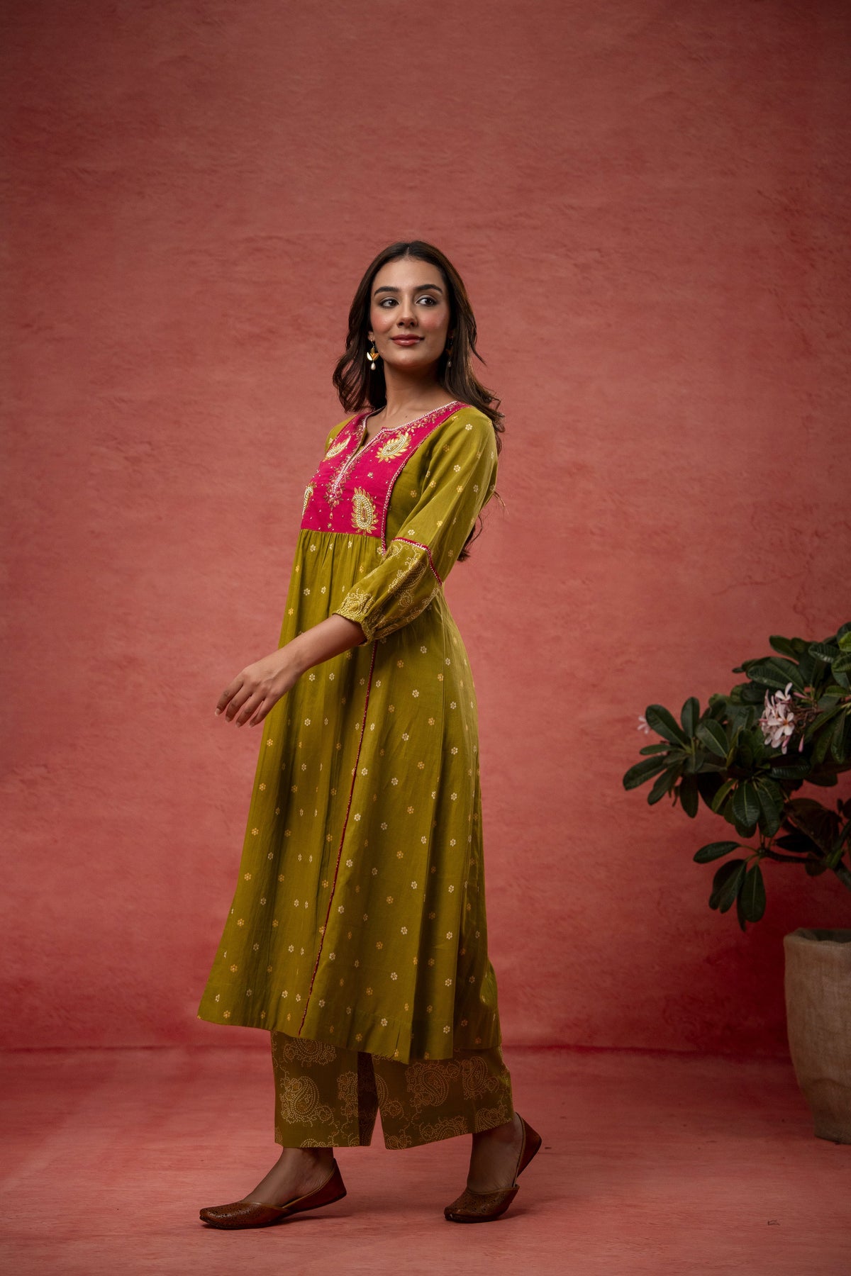 Green Cotton Kurta Set with Hand Gota Patti Work