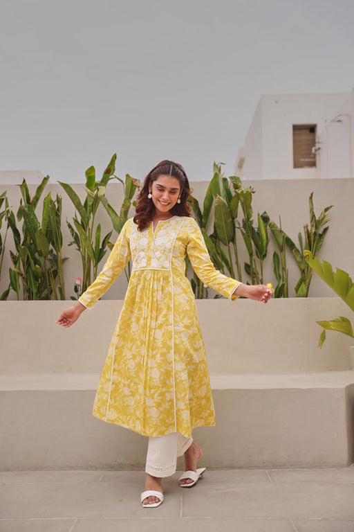 Yellow Floral Printed Mulmul Kurta With Lucknowi Embroidery