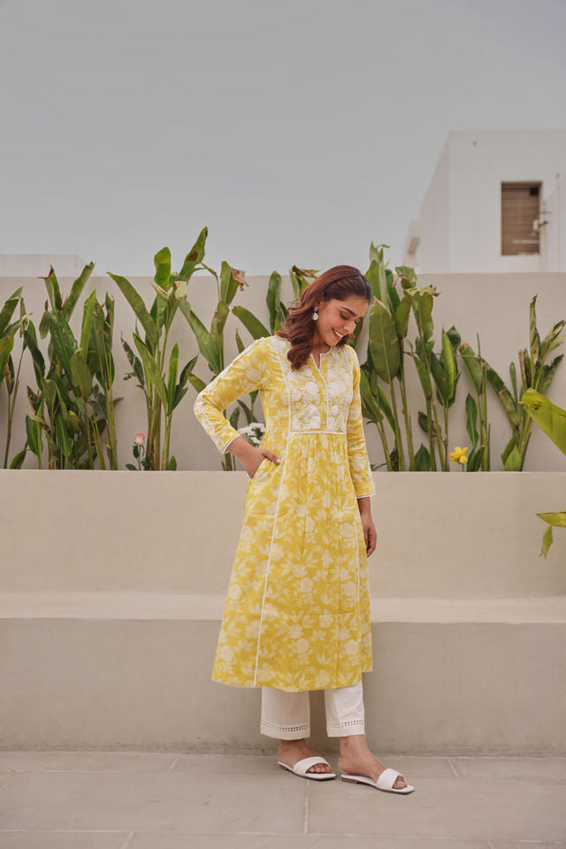 Yellow Floral Printed Mulmul Kurta With Lucknowi Embroidery
