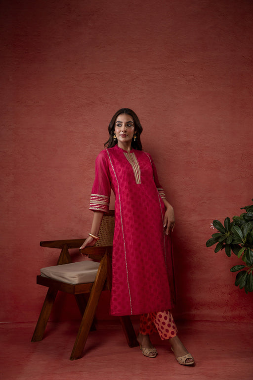 Zari Work Rani Kota Doria Kurta Set with Polka Print Inner & Pant