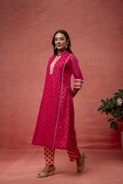 Zari Work Rani Kota Doria Kurta Set with Polka Print Inner & Pant