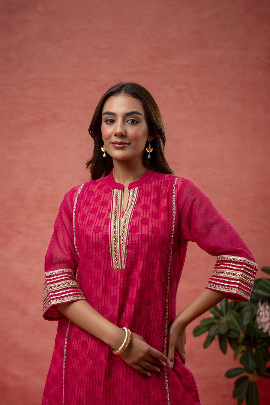 Zari Work Rani Kota Doria Kurta Set with Polka Print Inner & Pant