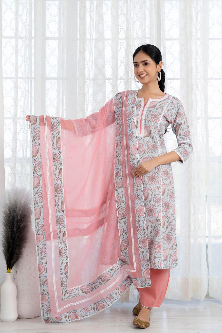 Blue printed straight kurta with Pant and Dupatta