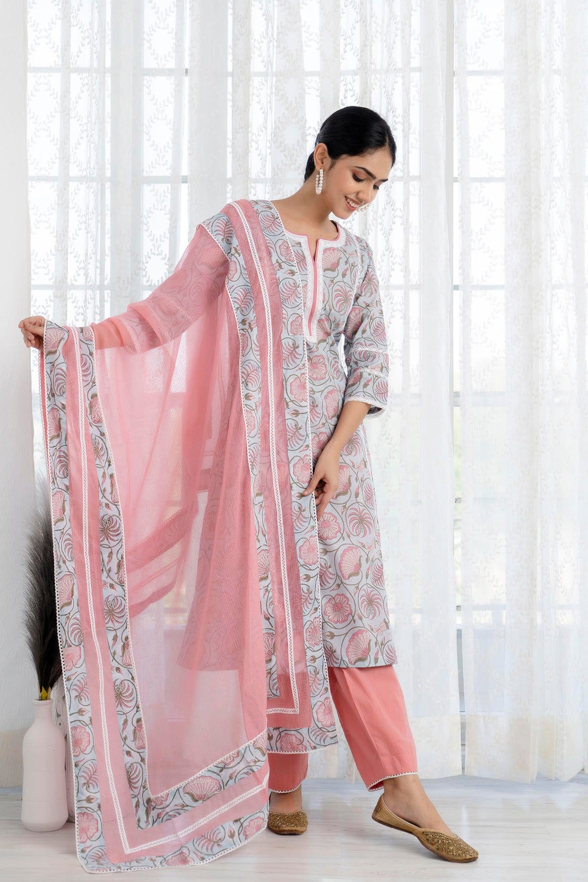Blue printed straight kurta with Pant and Dupatta