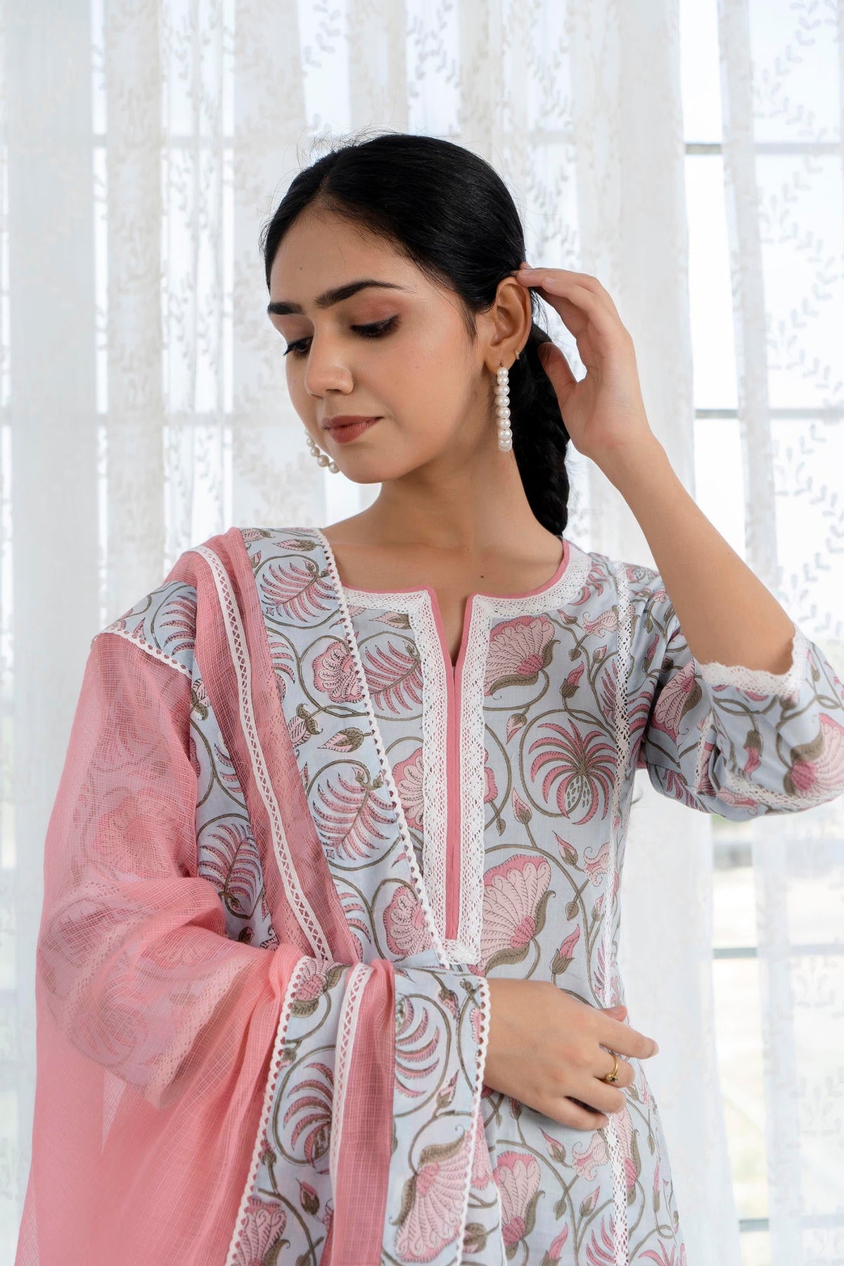 Blue printed straight kurta with Pant and Dupatta