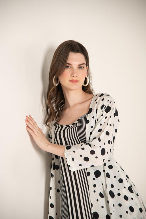 Monochrome Polka Dot Cotton Over-sized Long Shrug with Stripes Inner.