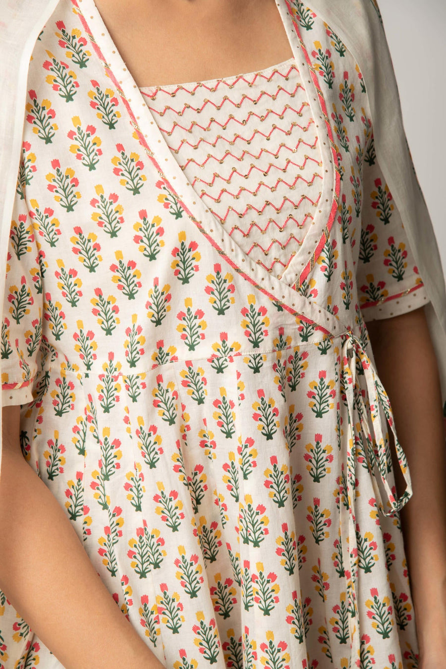 White Floral Print Kurta Skirt and Dupatta