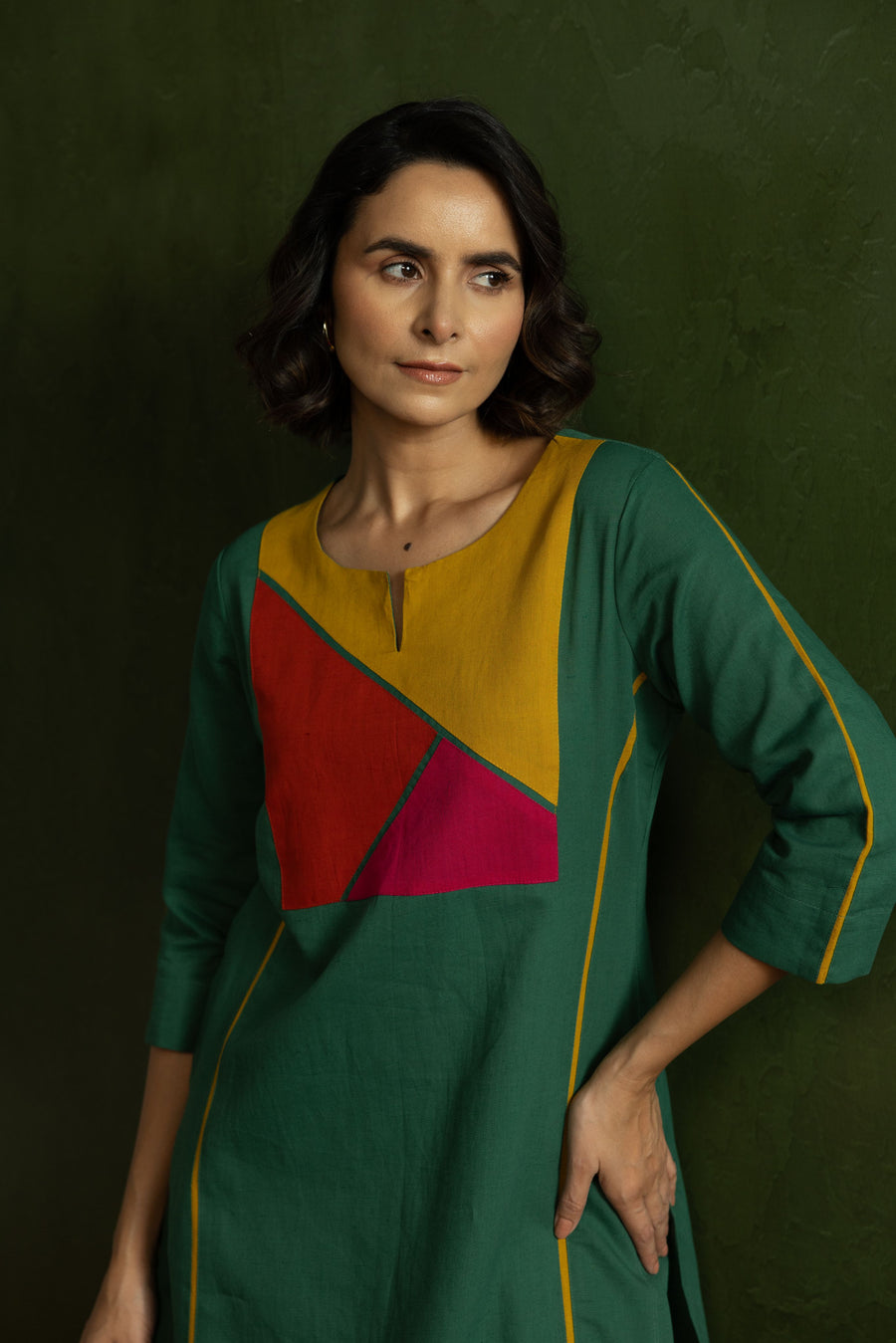 Green Cotton Linen Kurta Pant Set in Colour Block