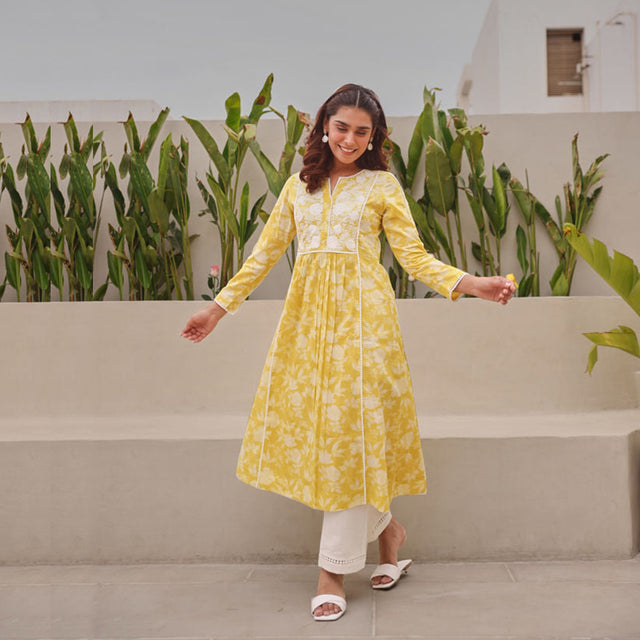 Yellow Floral Printed Mulmul Kurta With Lucknowi Embroidery